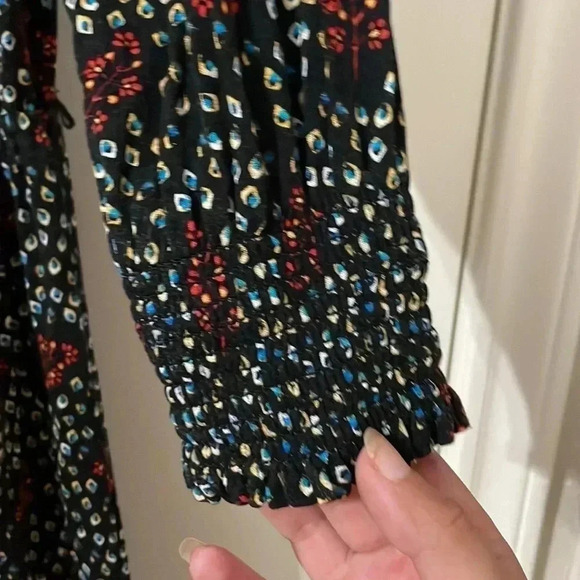 LOFT Diamond Floral Smocked Dress Size S - Picture 8 of 9